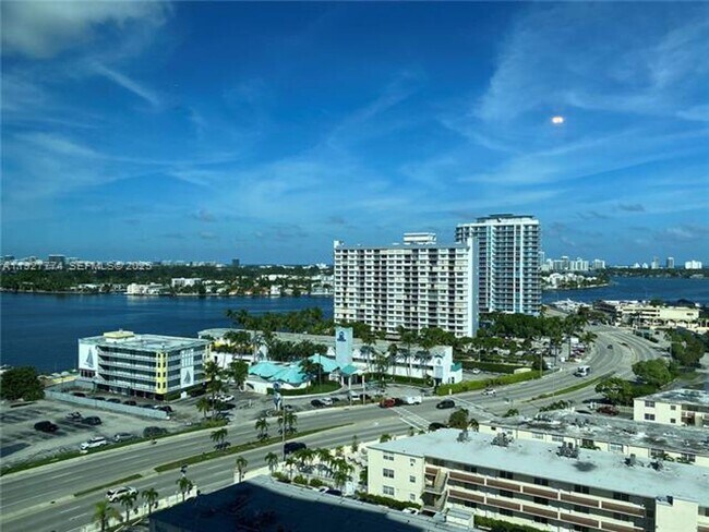 Building Photo - 7901 Hispanola Ave