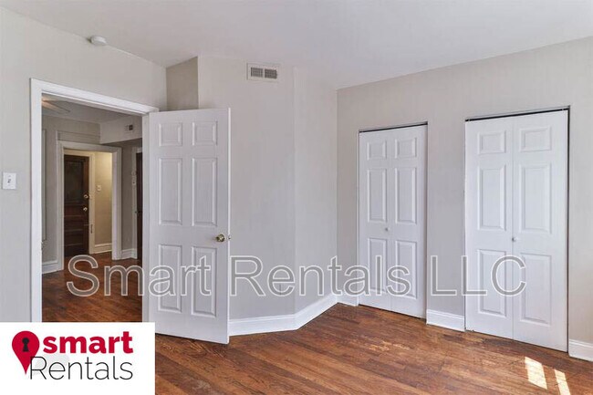 Building Photo - 3805 Keokuk St