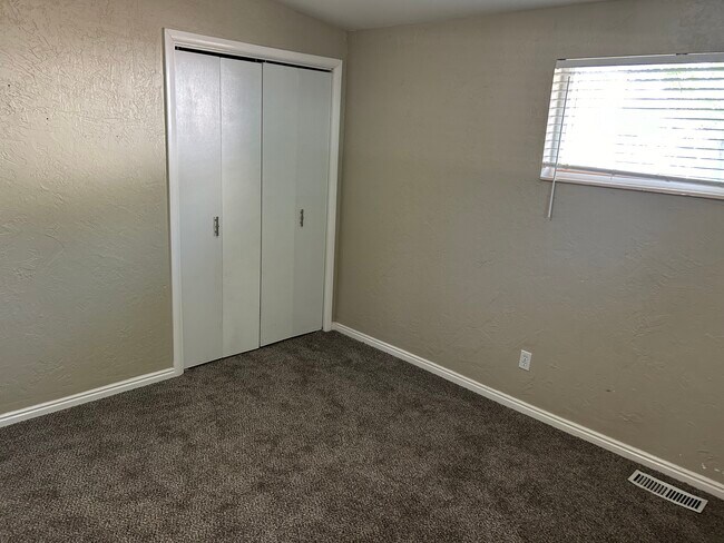 Building Photo - 2193 Penman Ln