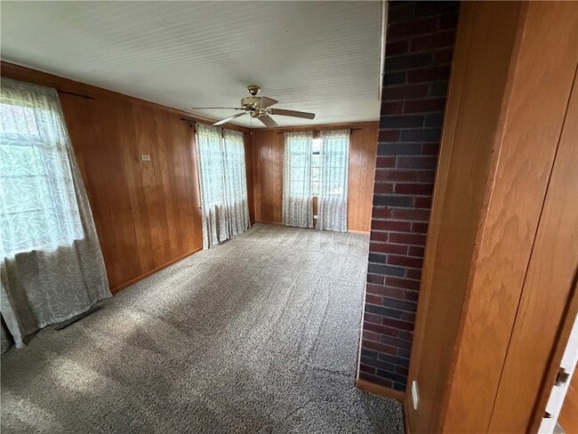 Building Photo - 218 Jackson Cir