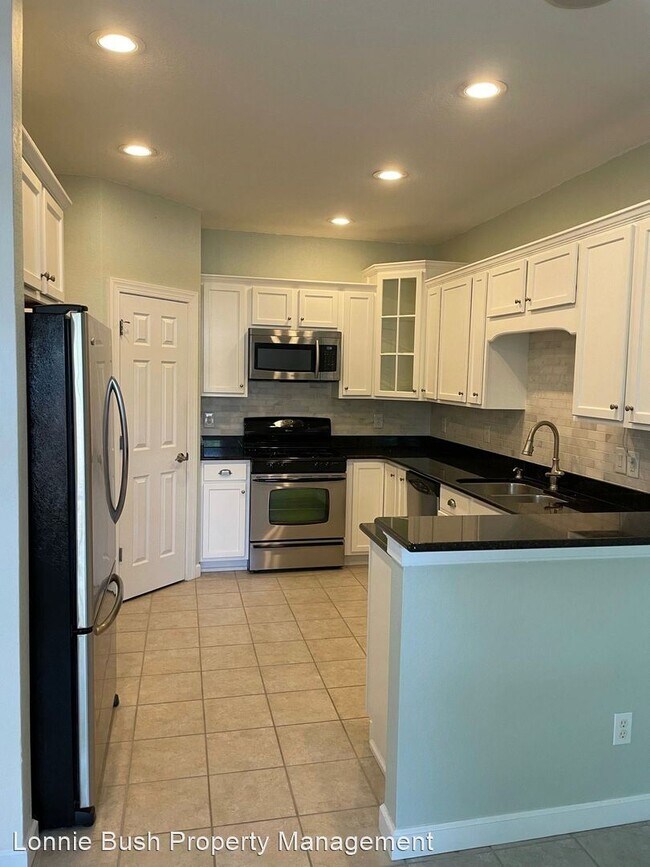 Building Photo - 4 br, 3.5 bath House - 532 22 1/2 Street