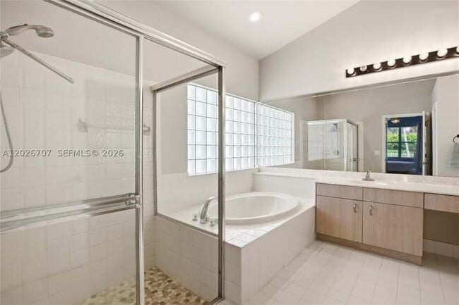 Building Photo - 180 SW 167th Ave