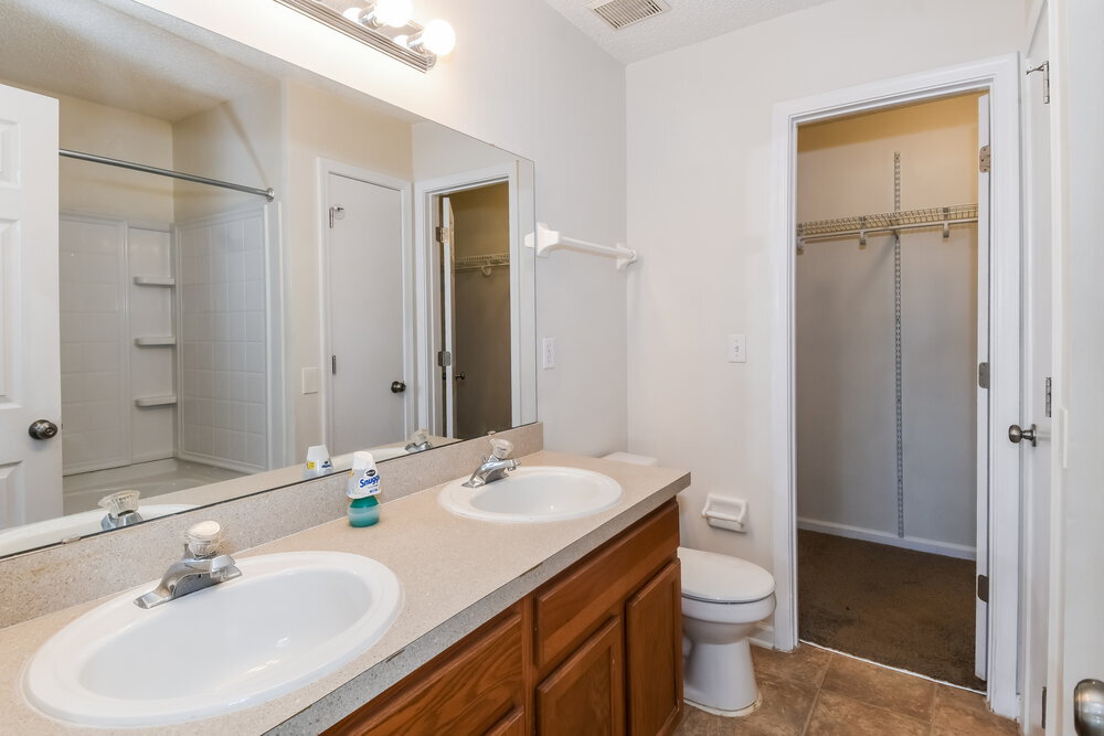 Building Photo - 175 Nadia Michelle Ct S