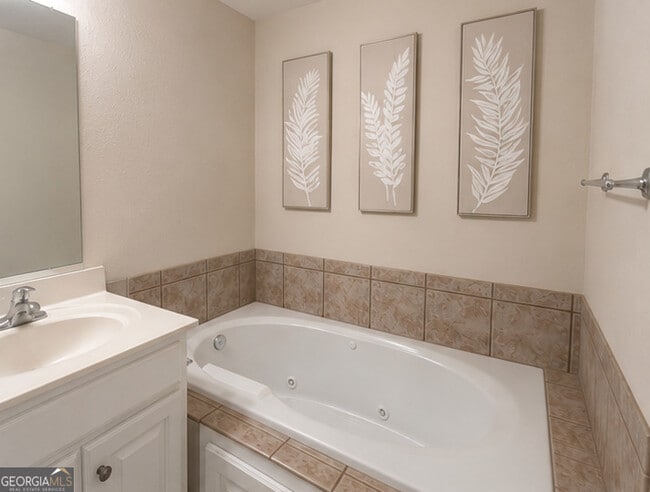 Building Photo - 15 Fawn Ridge