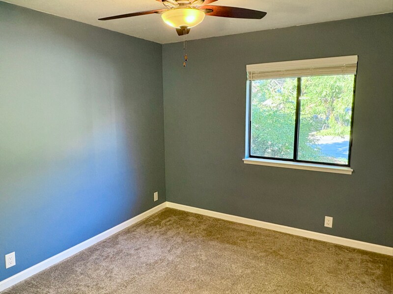 Building Photo - 1853 Marlene Ave