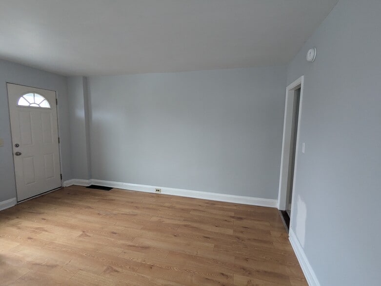 Building Photo - 1658 Yakona Rd