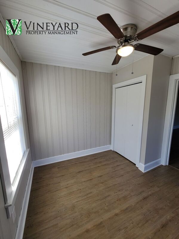 Building Photo - 916 N Tennessee St