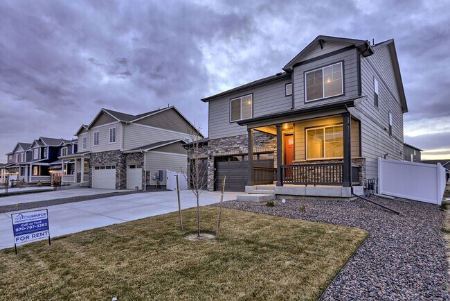 Building Photo - 4 Bedroom home in Windsor