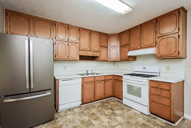 Building Photo - 15 Glenloch Point