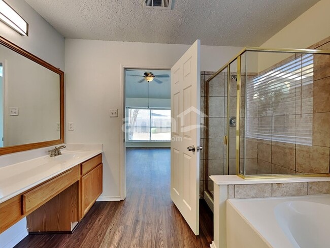 Building Photo - 8200 Dynasty Dr