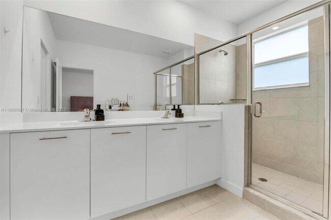 Building Photo - 12774 NW 22nd Pl