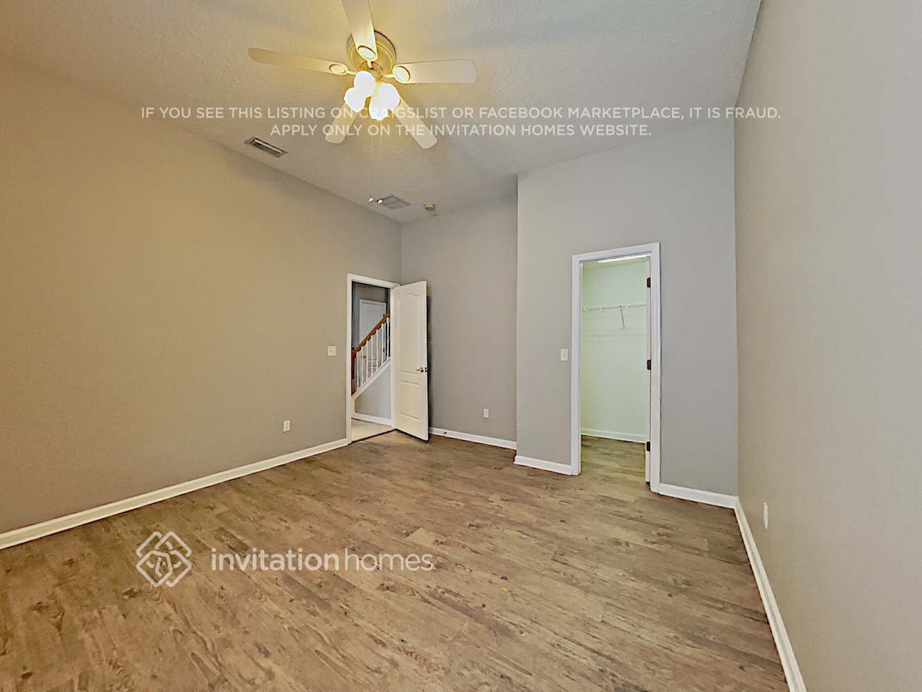 Building Photo - 904 E Terranova Way