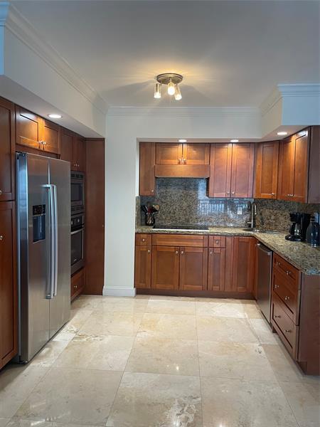 Building Photo - 3800 Galt Ocean Dr