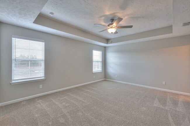 Building Photo - Brand New Luxury Townhome! 3 BR, 2.5 BA, 2 Car Garage, Pool, Dog Park, and More!