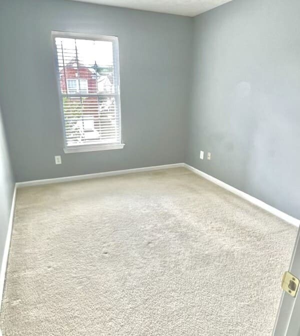 Building Photo - 2243 Dandridge Dr