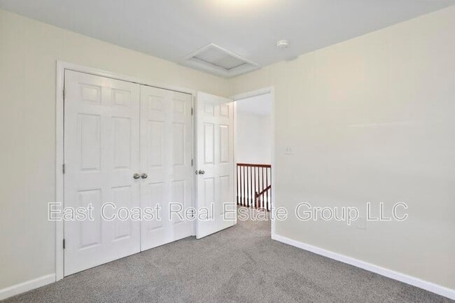 Building Photo - 116 Celadon Dr