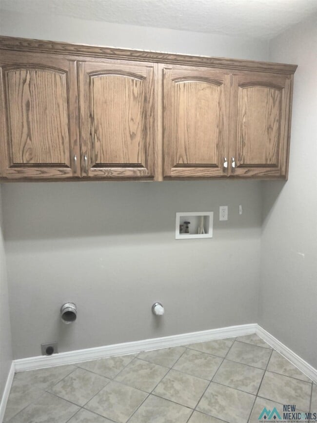 Building Photo - 2229 Reese Dr