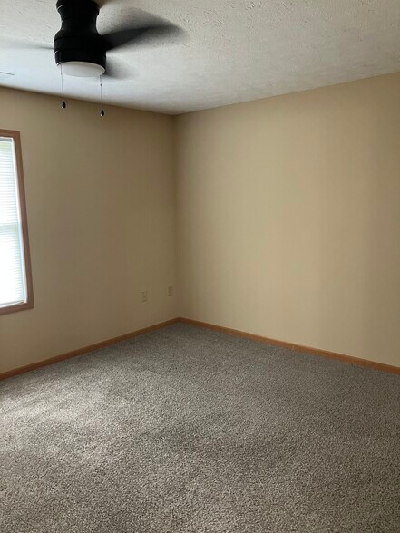 Building Photo - 1046 Laurel Tree Ct
