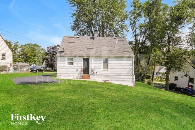 Building Photo - 629 Turkey Run Dr