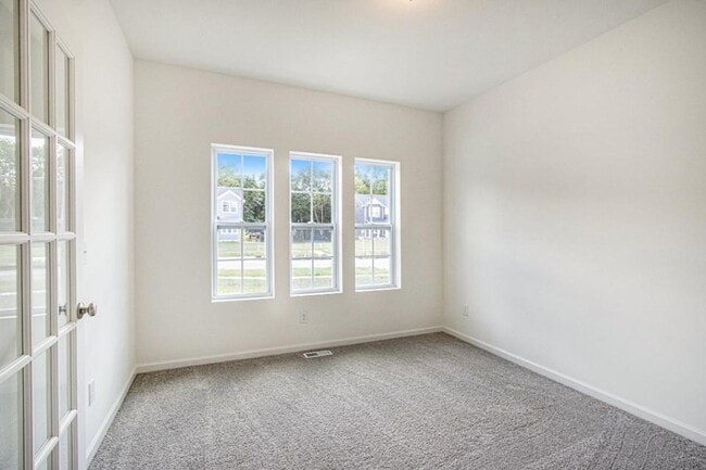 Building Photo - Four Bedroom House in Texas Township