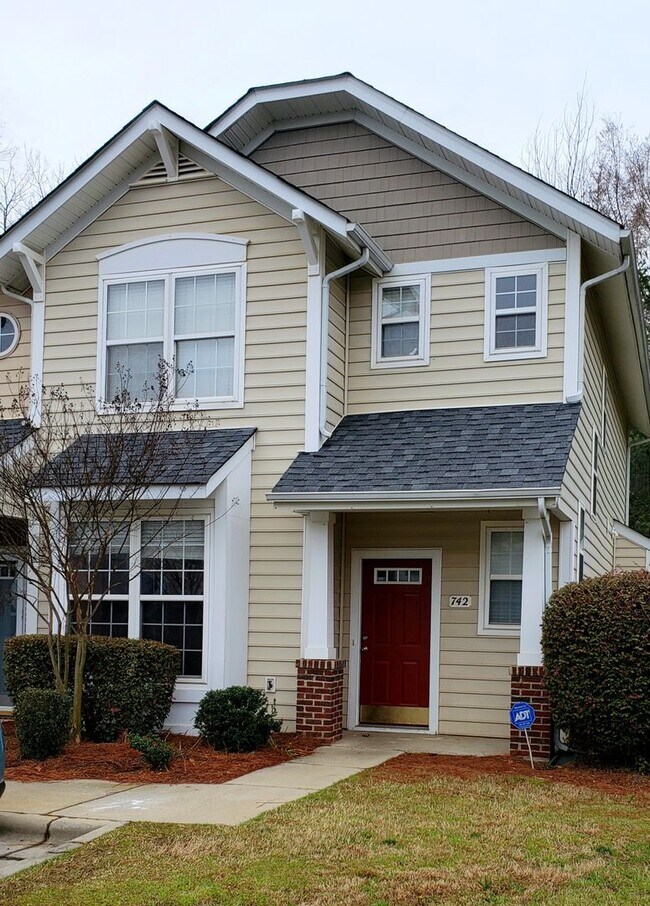 Building Photo - 742 Shellstone Pl
