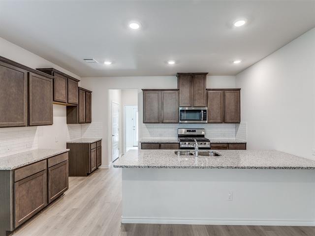 Building Photo - 2836 Franklin Dr