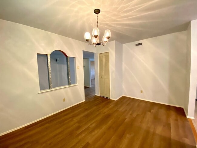 Building Photo - 1428 Big Bend Dr