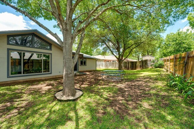 Building Photo - 1502 Quail Run Rd