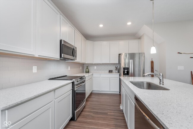 Building Photo - 1051 Macoun Dr