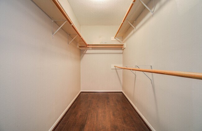 Building Photo - 9430 Halkirk St