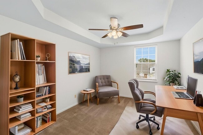 Building Photo - 5004-5006-5006 Betty Jean Way