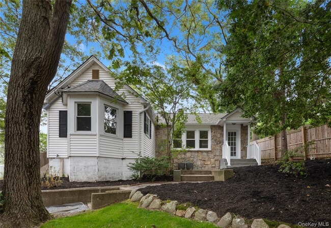 Primary Photo - 414 Echo Ave