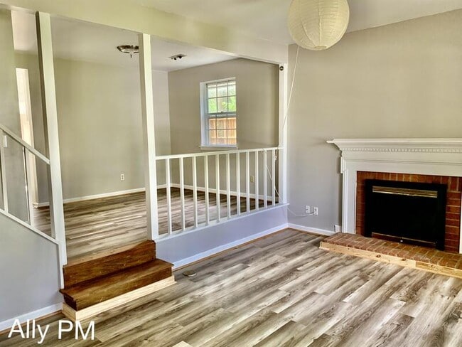 Building Photo - 2383 Austin Dr