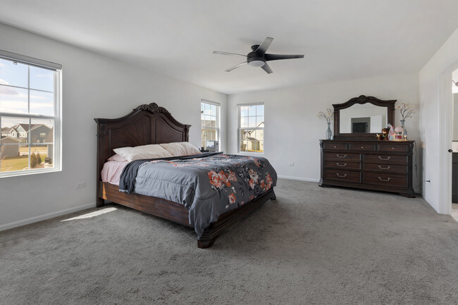 Building Photo - 12520 S Cherry Blossom Blvd
