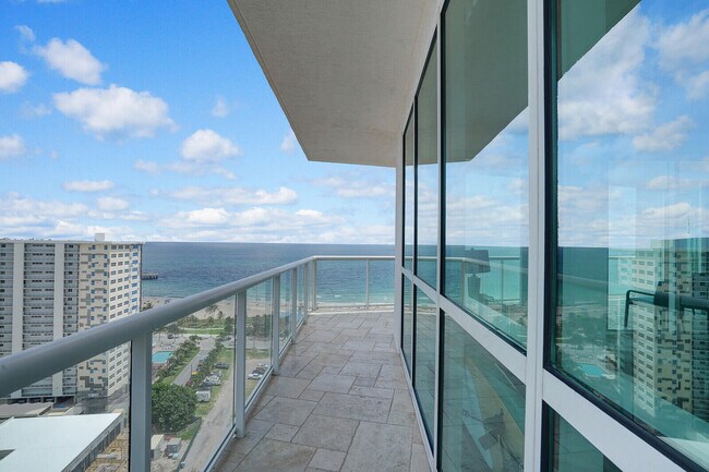 Building Photo - 1 N Ocean Blvd