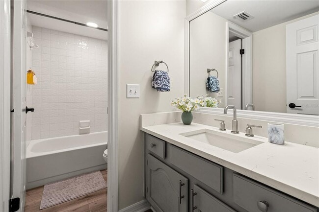 Building Photo - 1508 S Bay Villa Pl