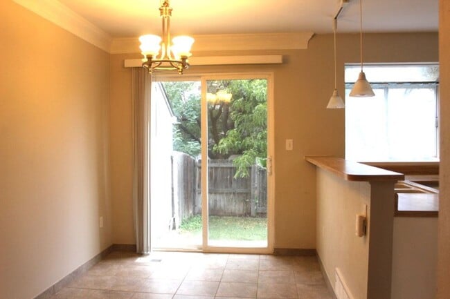 Building Photo - Dakota Station - 2 BR/2BA Condo!