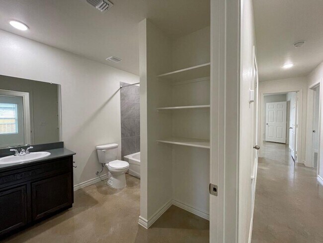 Building Photo - 2317 Zanoletti Ct