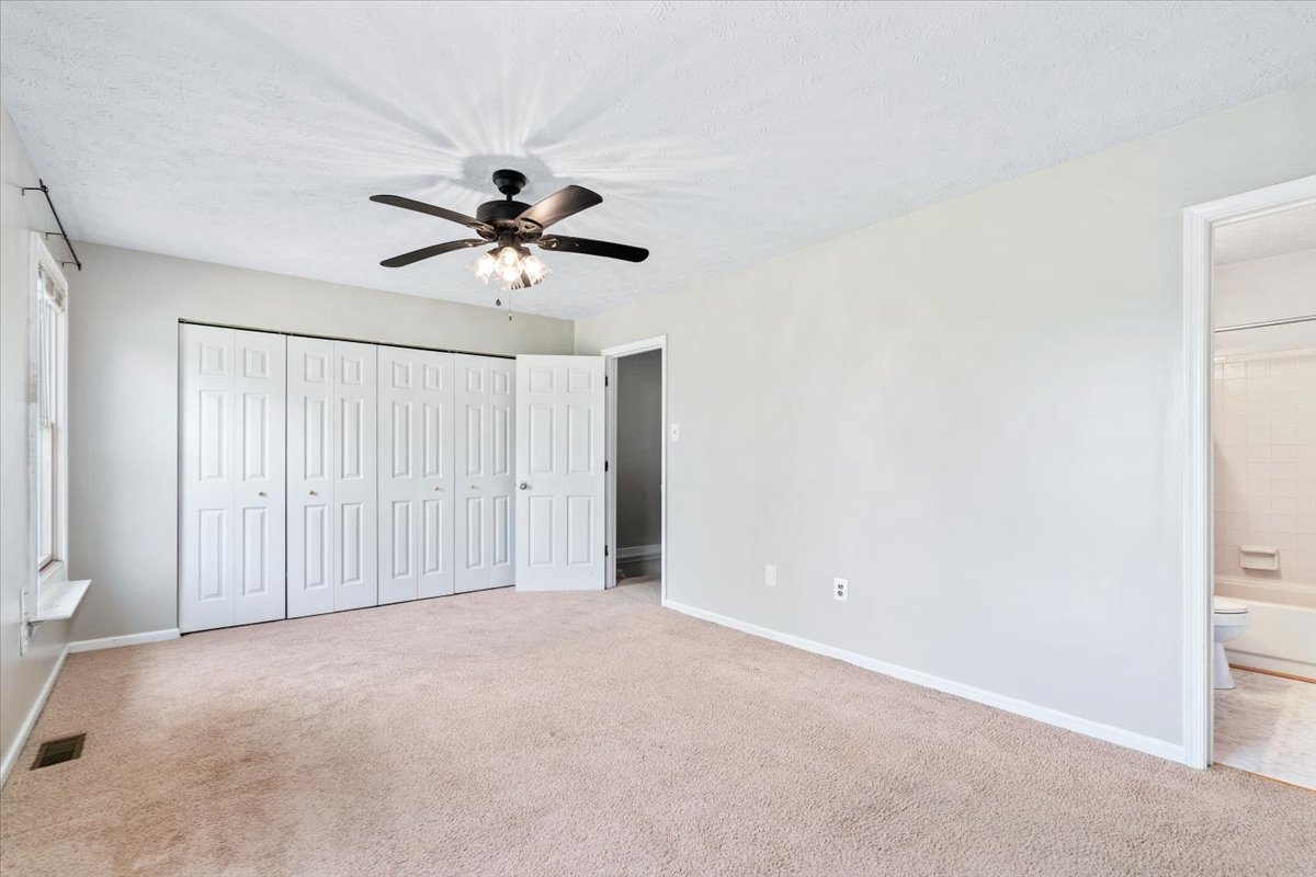 Building Photo - 4975 Pintail Ct