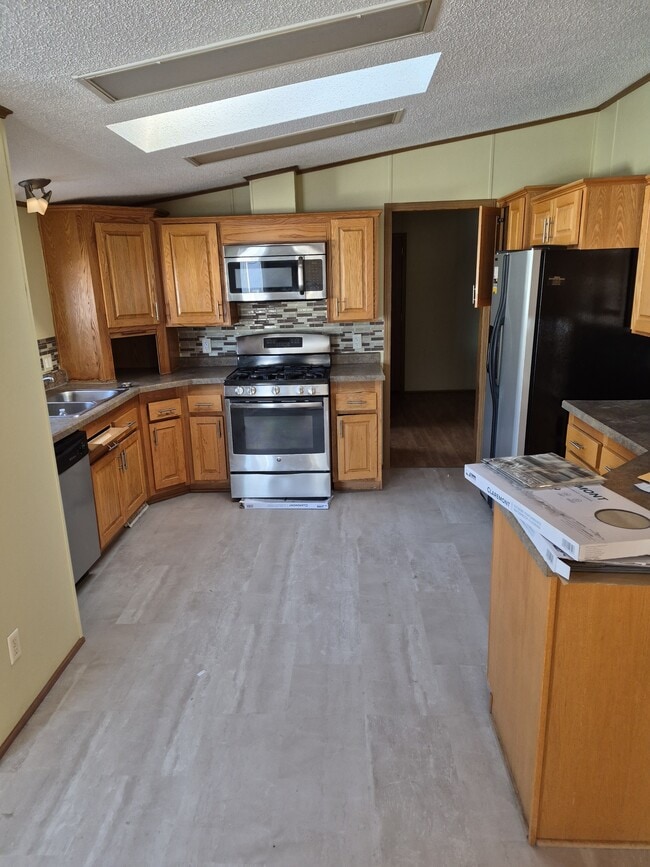 Building Photo - 134 Paddock Cir