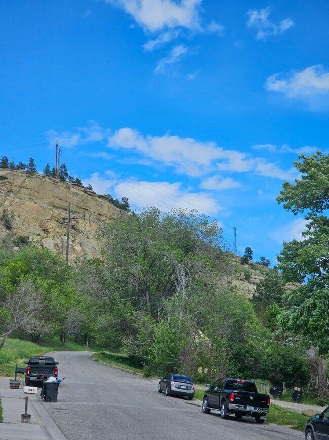 Building Photo - 3 bedroom in Billings MT 59101