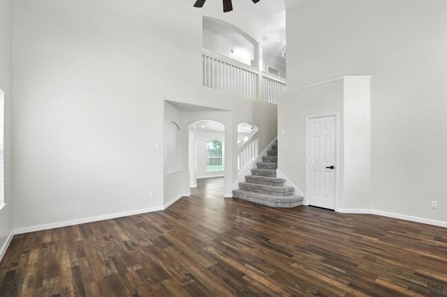 Building Photo - 8002 Blackcherry Ln
