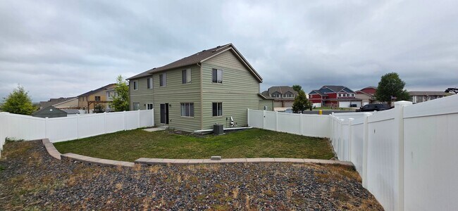 Building Photo - 4117 Gunsmoke Rd
