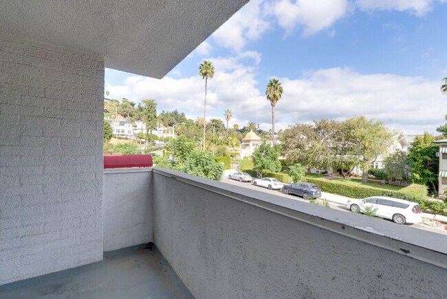 Building Photo - 1755 N Orange Dr