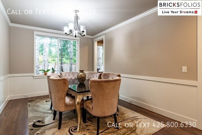 Building Photo - Discover the Perfect Blend of Comfort and ...