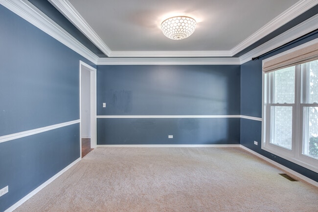 Building Photo - 3631 Falkner Dr