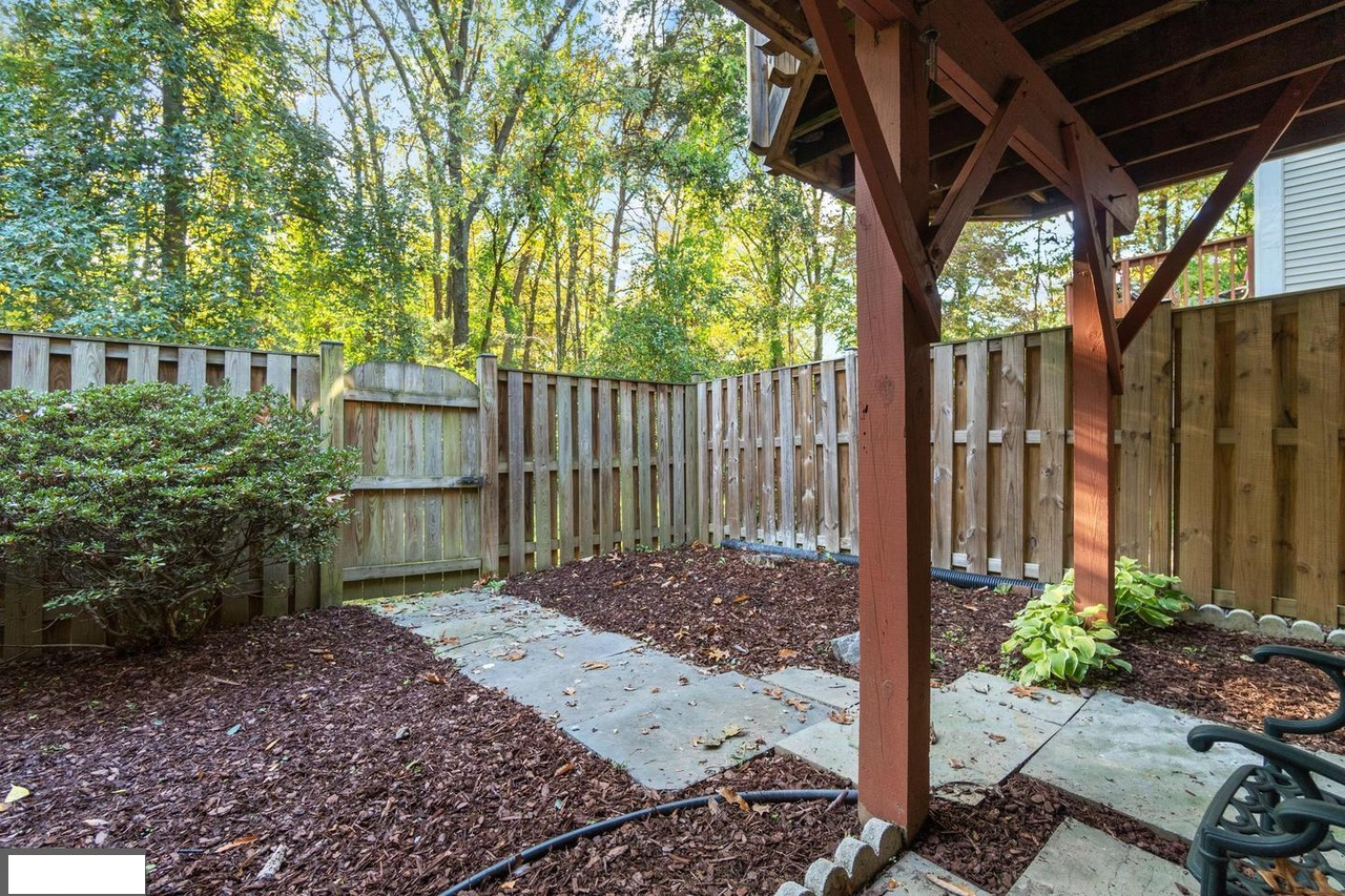 Building Photo - 6141 Summer Park Ln