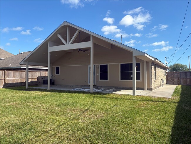 Building Photo - 3003 30th St N