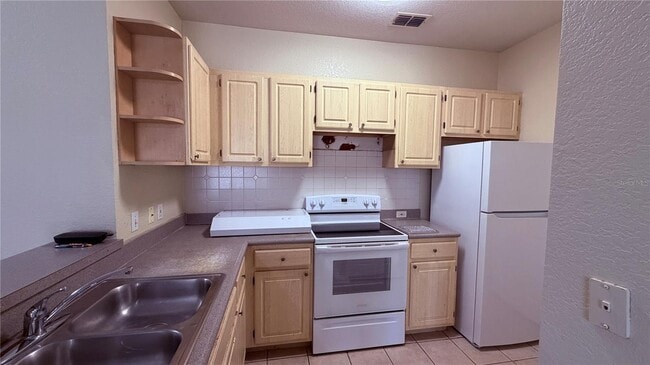 Building Photo - 2705 Maitland Crossing Way