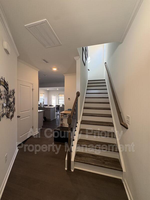 Building Photo - 154 S Finley Lndg Pkwy